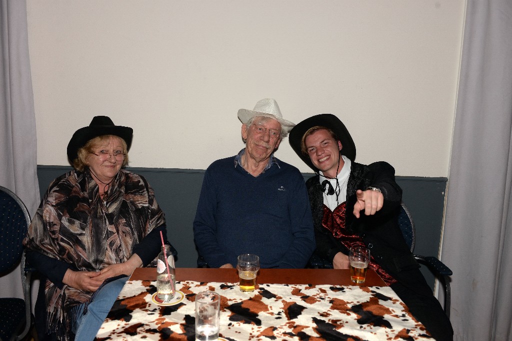 ../Images/Feest Jan en Daan 105.jpg